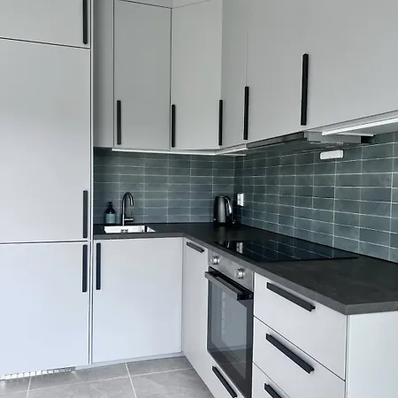 Newly Built, Bright Daire *