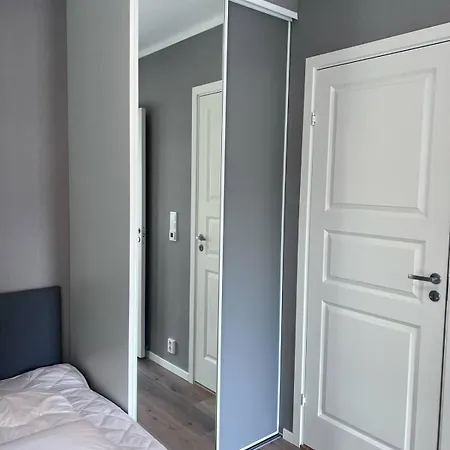 Newly Built, Bright *