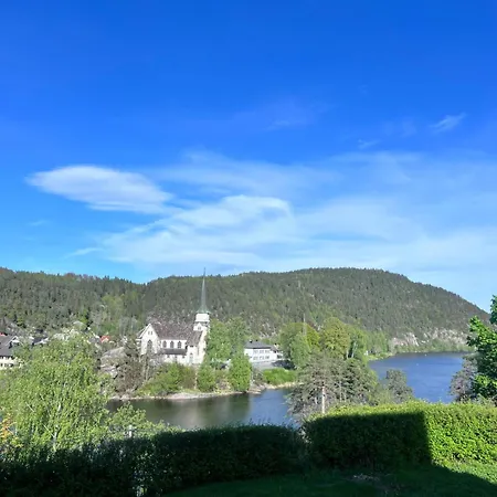 Newly Built, Bright *