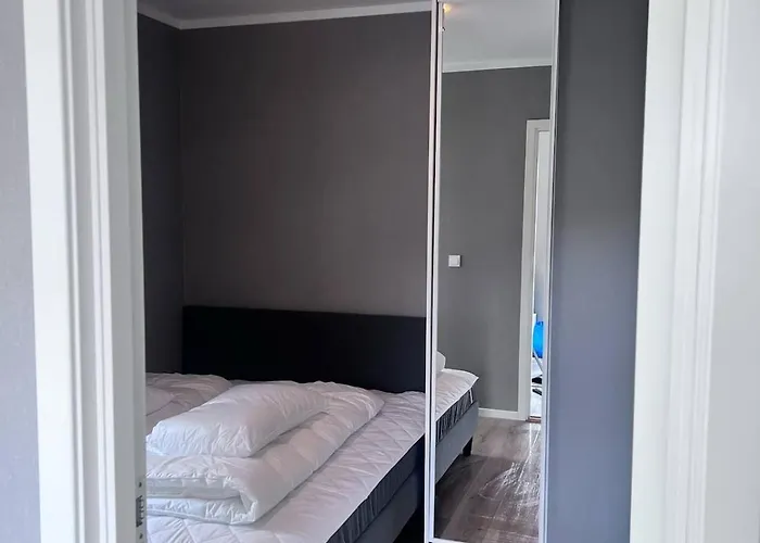 Newly Built, Bright *